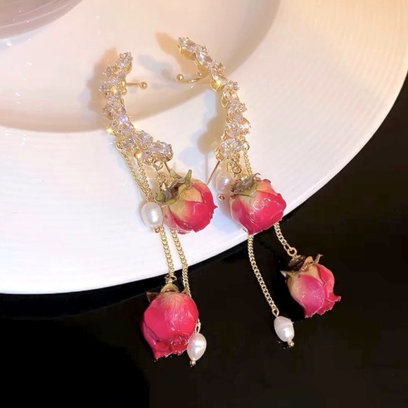 🌹🌹🌹Rose Ear Climber Set / Bohemian Pearl & Rose Earring🌹🌹🌹 - Picture 2 of 6